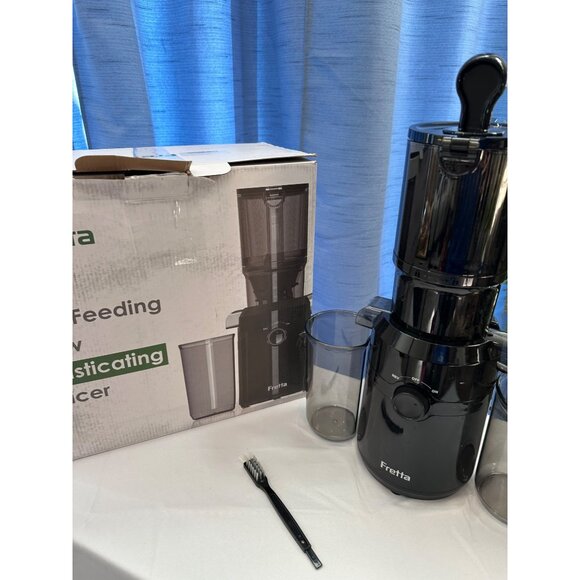 Fretta Self-Feeding Slow Masticating Juicer 1.1L Large Feed Chute BPA-Free Easy - Picture 7 of 13